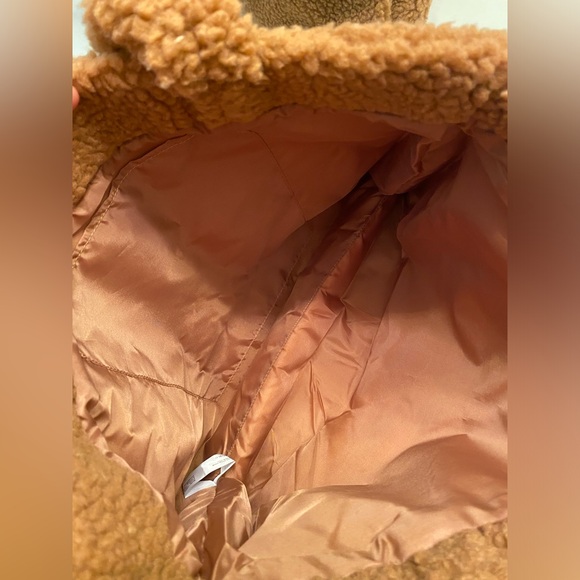 Pink vs Sherpa tote and sleep boxy size medium - Picture 2 of 12